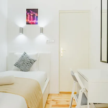 - Arroios Praca Do Chile