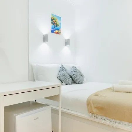 - Arroios Praca Do Chile