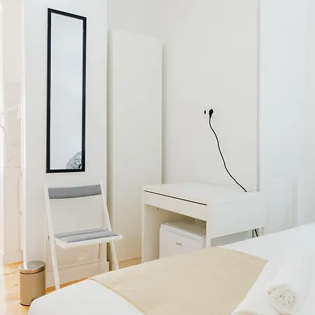 - Arroios Praca Do Chile * リスボン