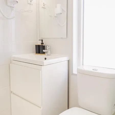 - Arroios Praca Do Chile